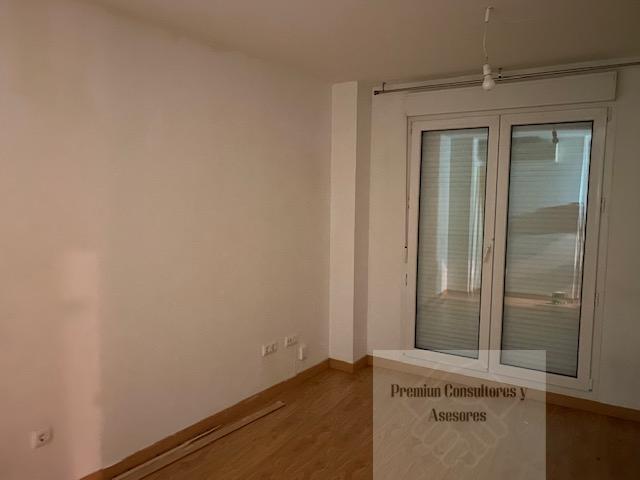 For sale of flat in Madrid