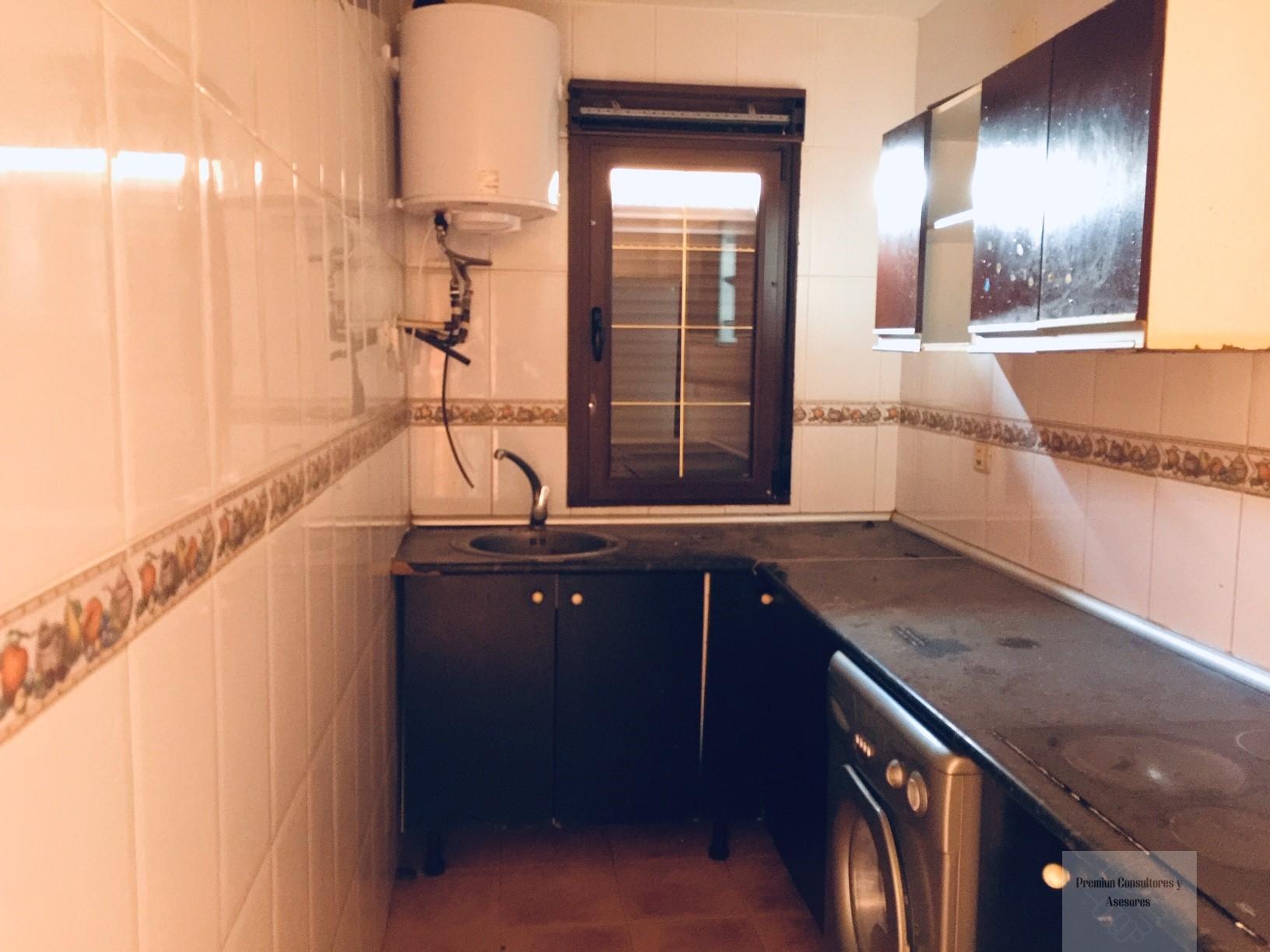 For sale of flat in Villa del Prado