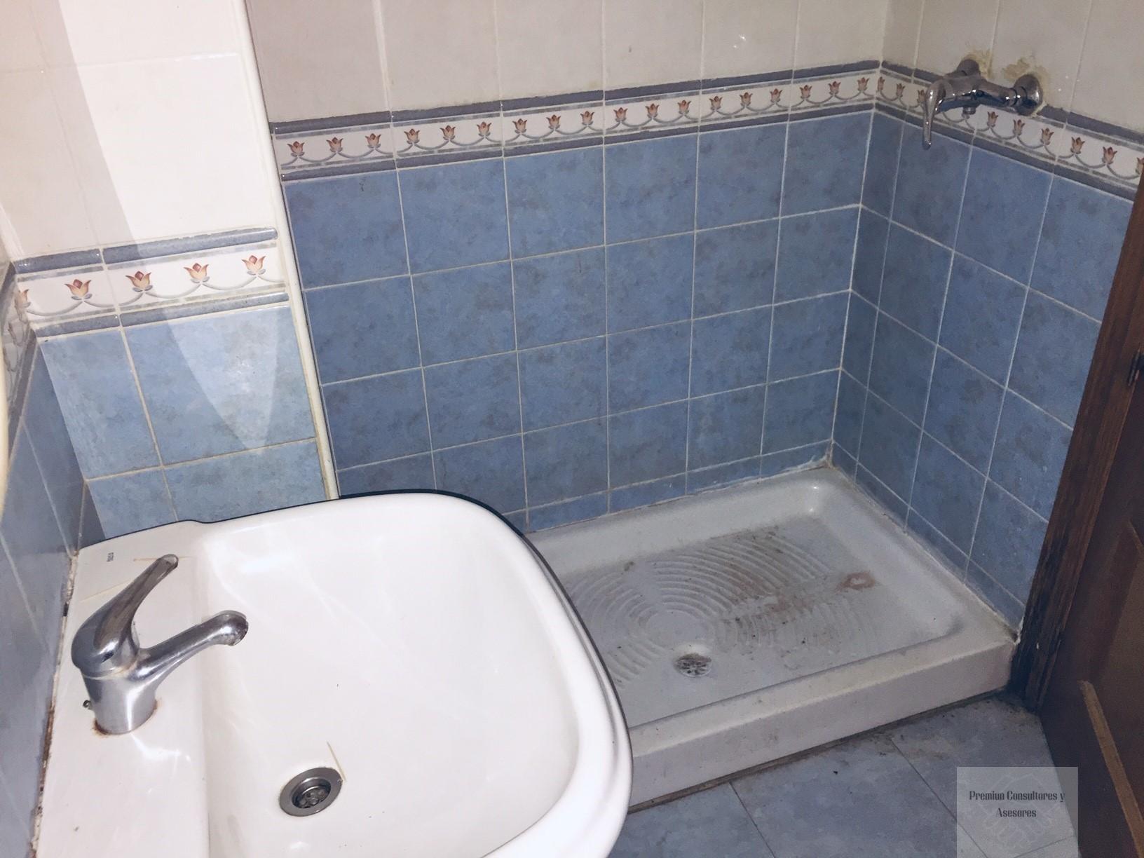 For sale of flat in Villa del Prado