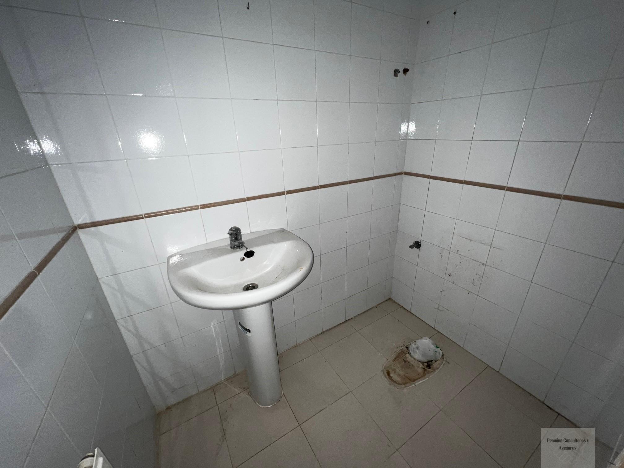 For sale of house in Serracines