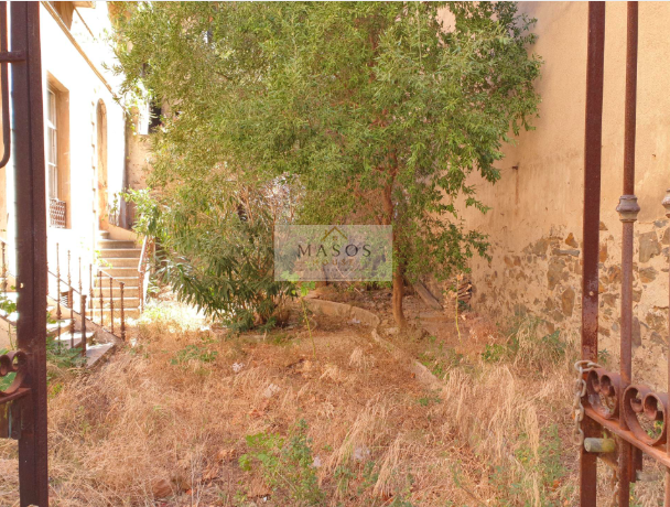 Venta de castillo en Portbou