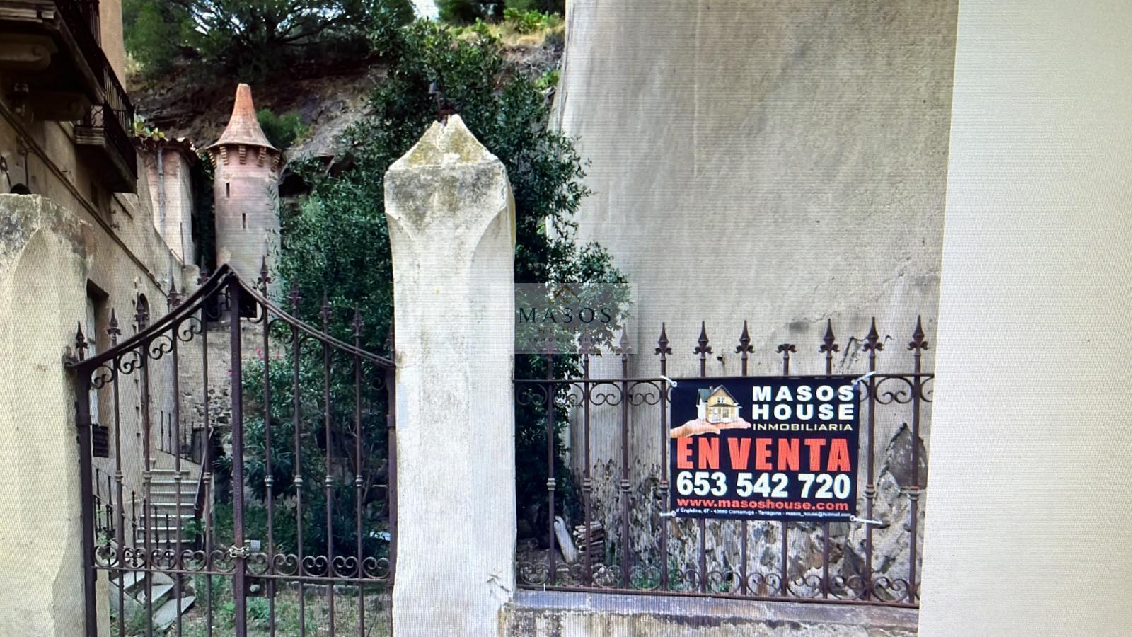 Venta de castillo en Portbou