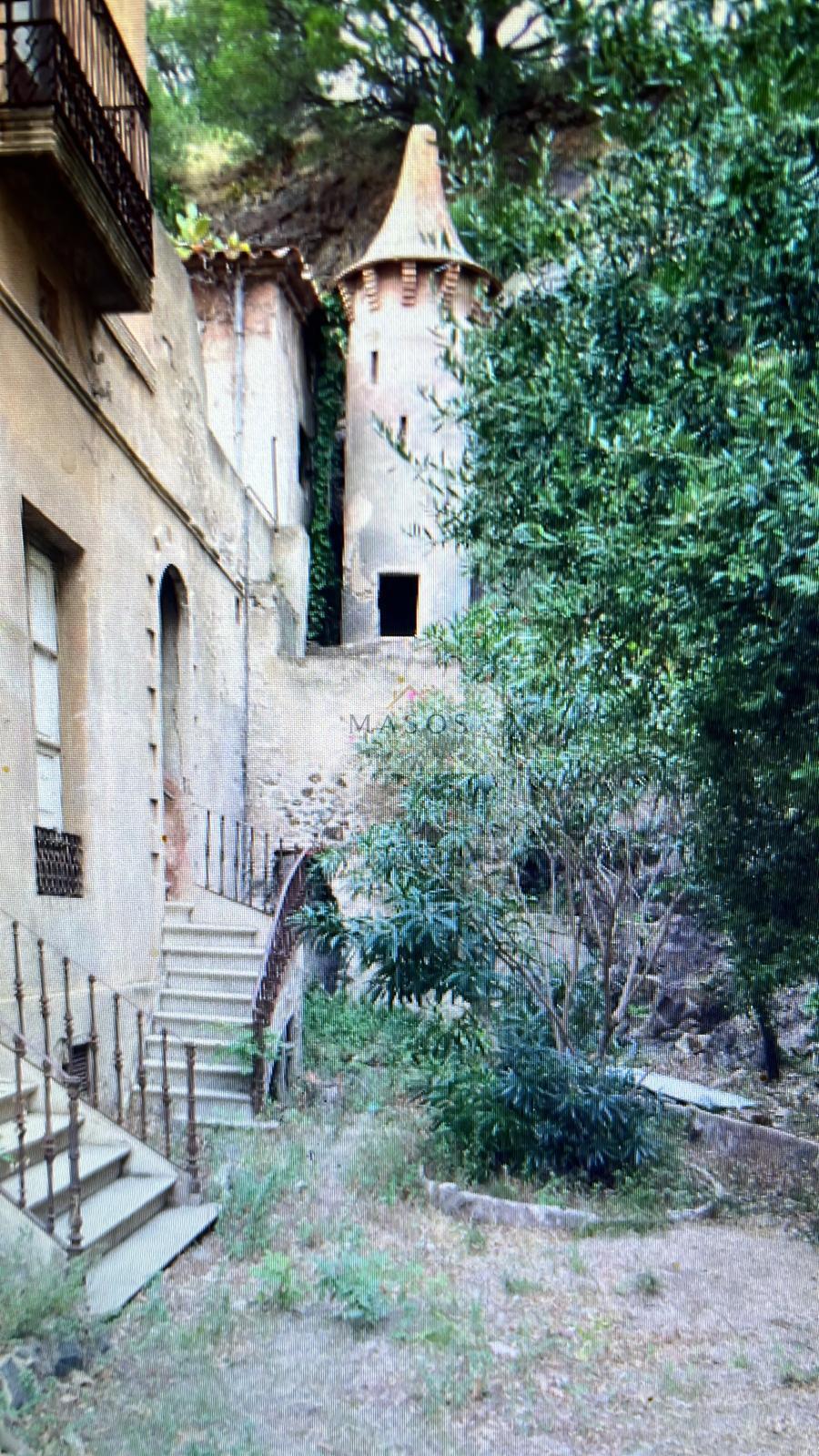 Venta de castillo en Portbou