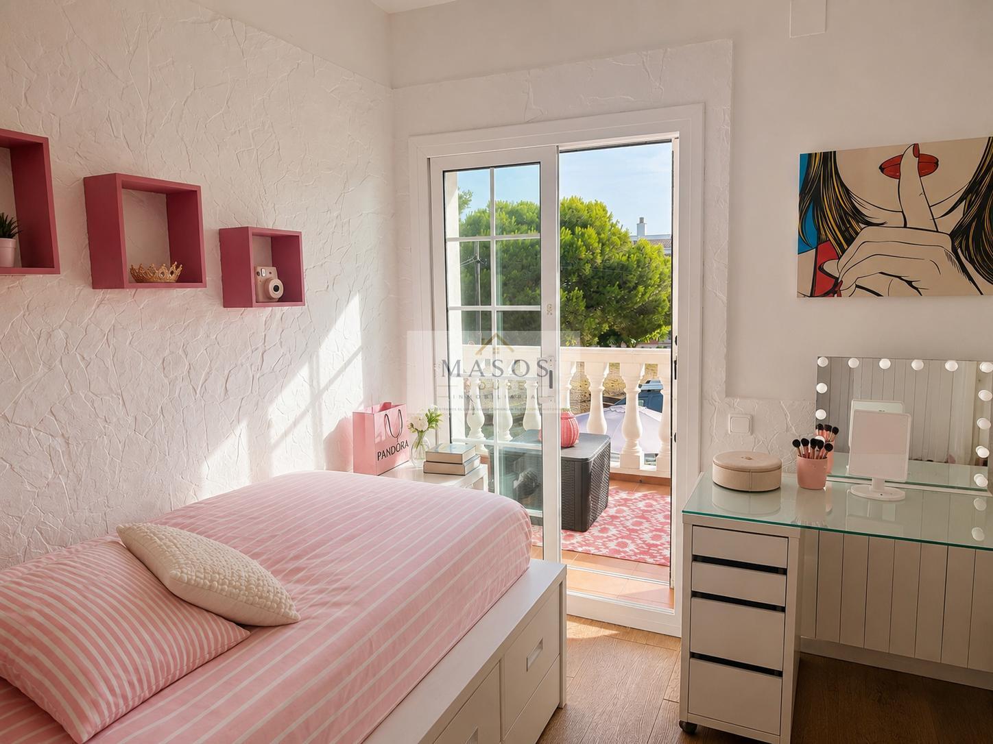 Venta de chalet en Cubelles