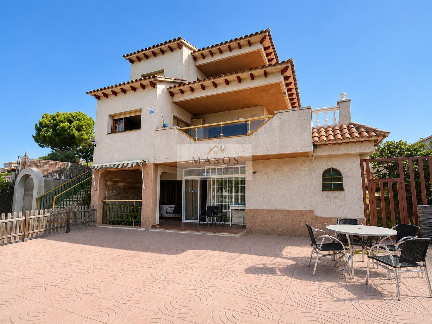 Venta de casa en Cunit