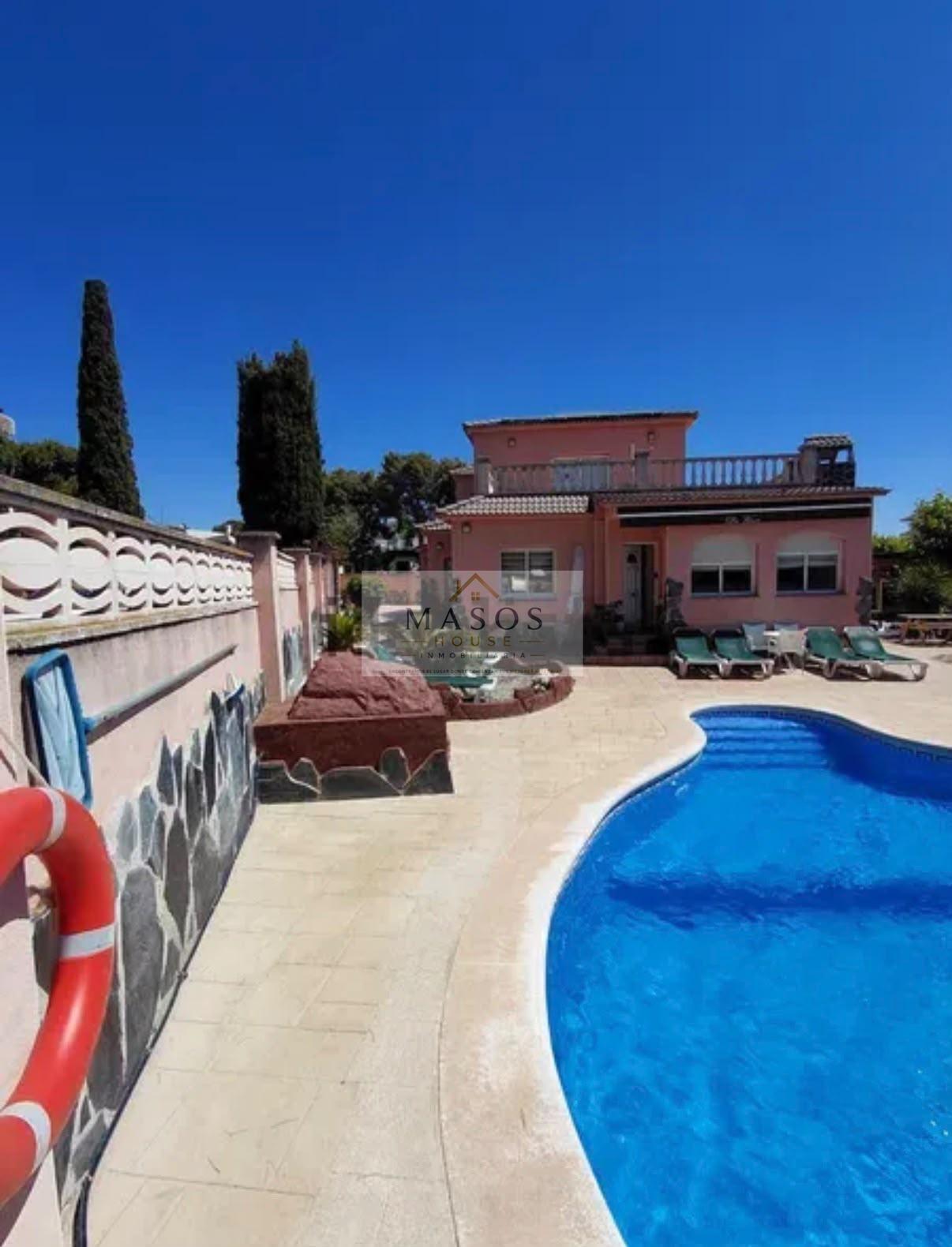 Venta de casa en Coma - Ruga