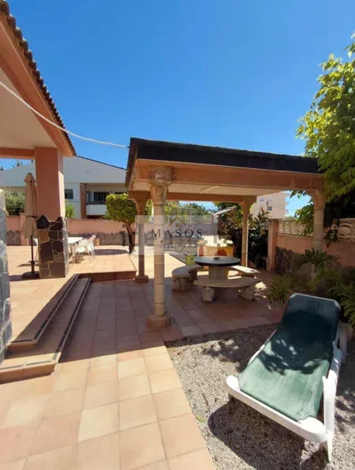 Venta de casa en Coma - Ruga