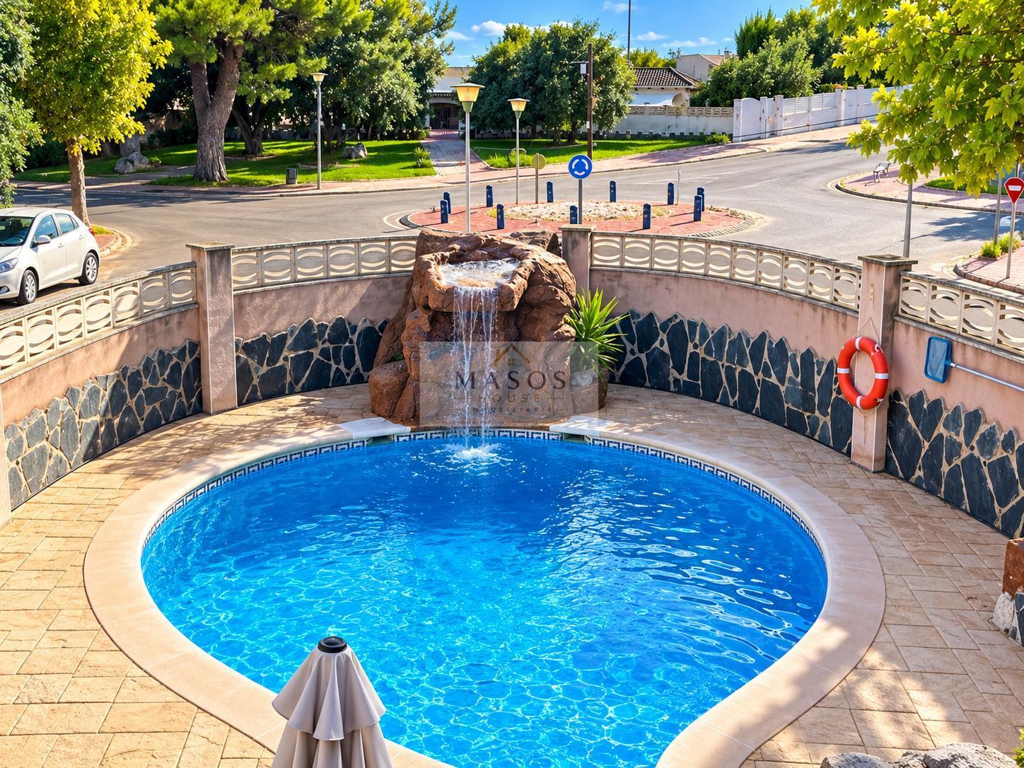 Venta de villa en Coma - Ruga