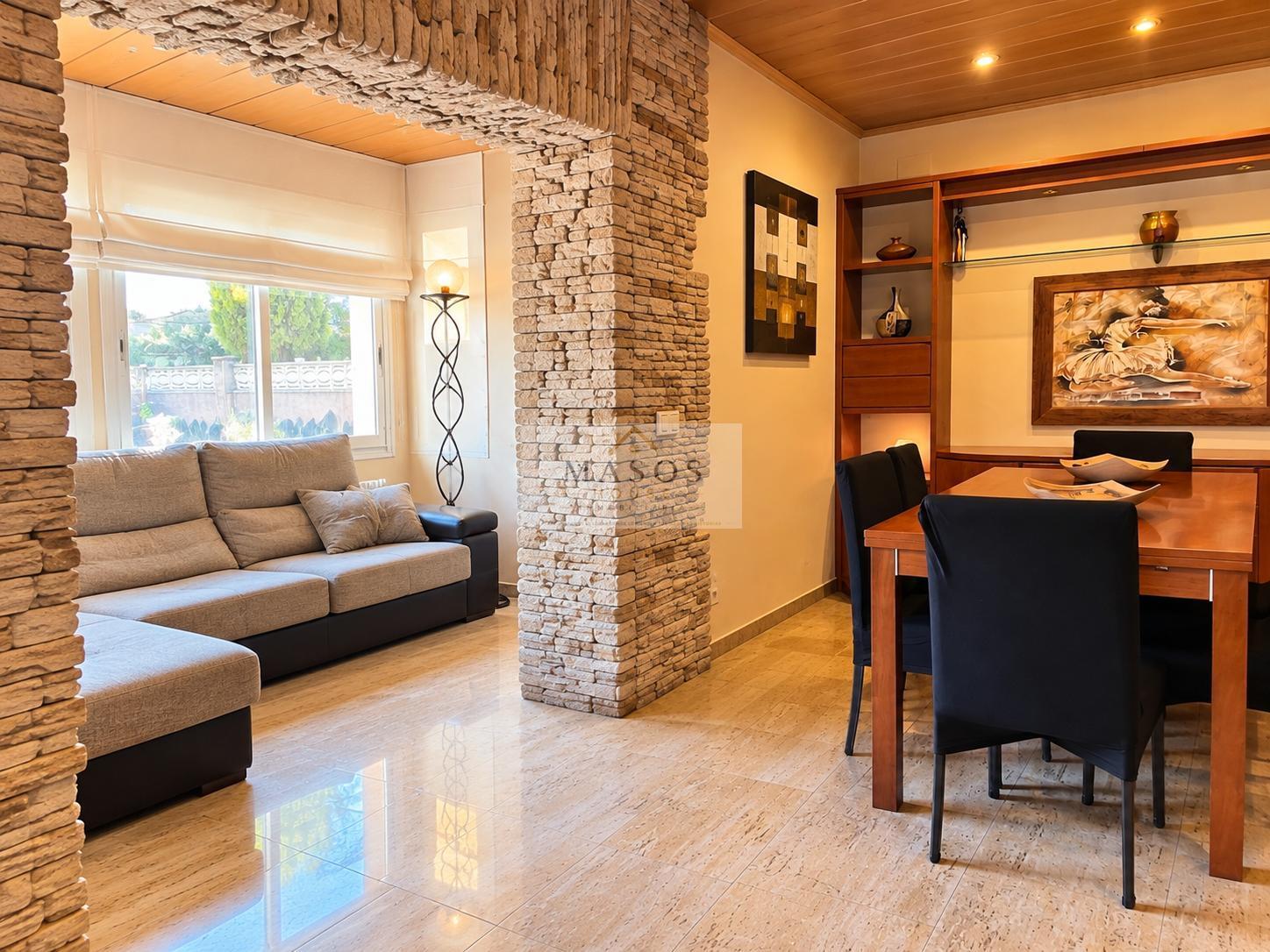 Venta de villa en Coma - Ruga