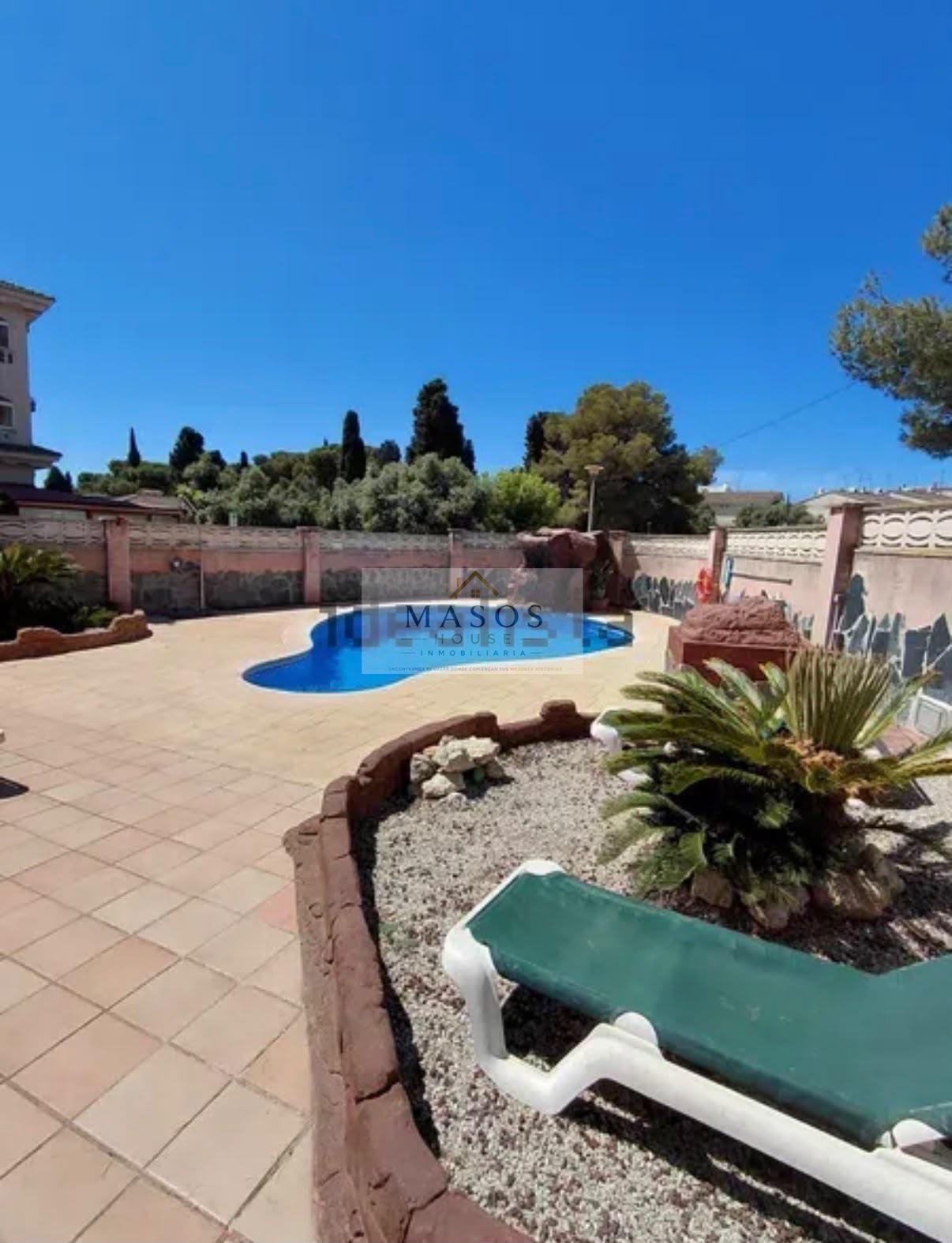 Venta de casa en Coma - Ruga