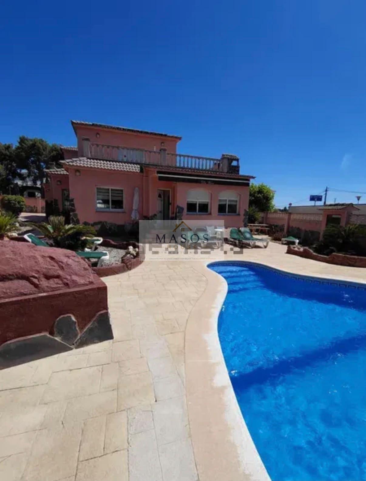Venta de casa en Coma - Ruga