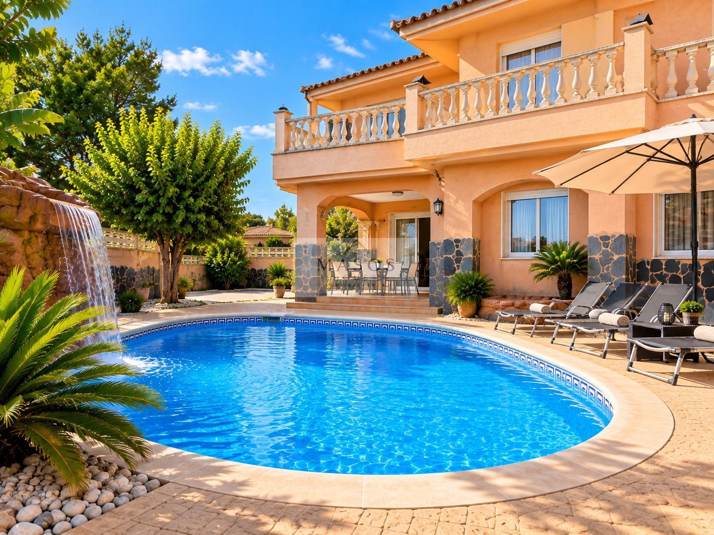 Venta de villa en Coma - Ruga