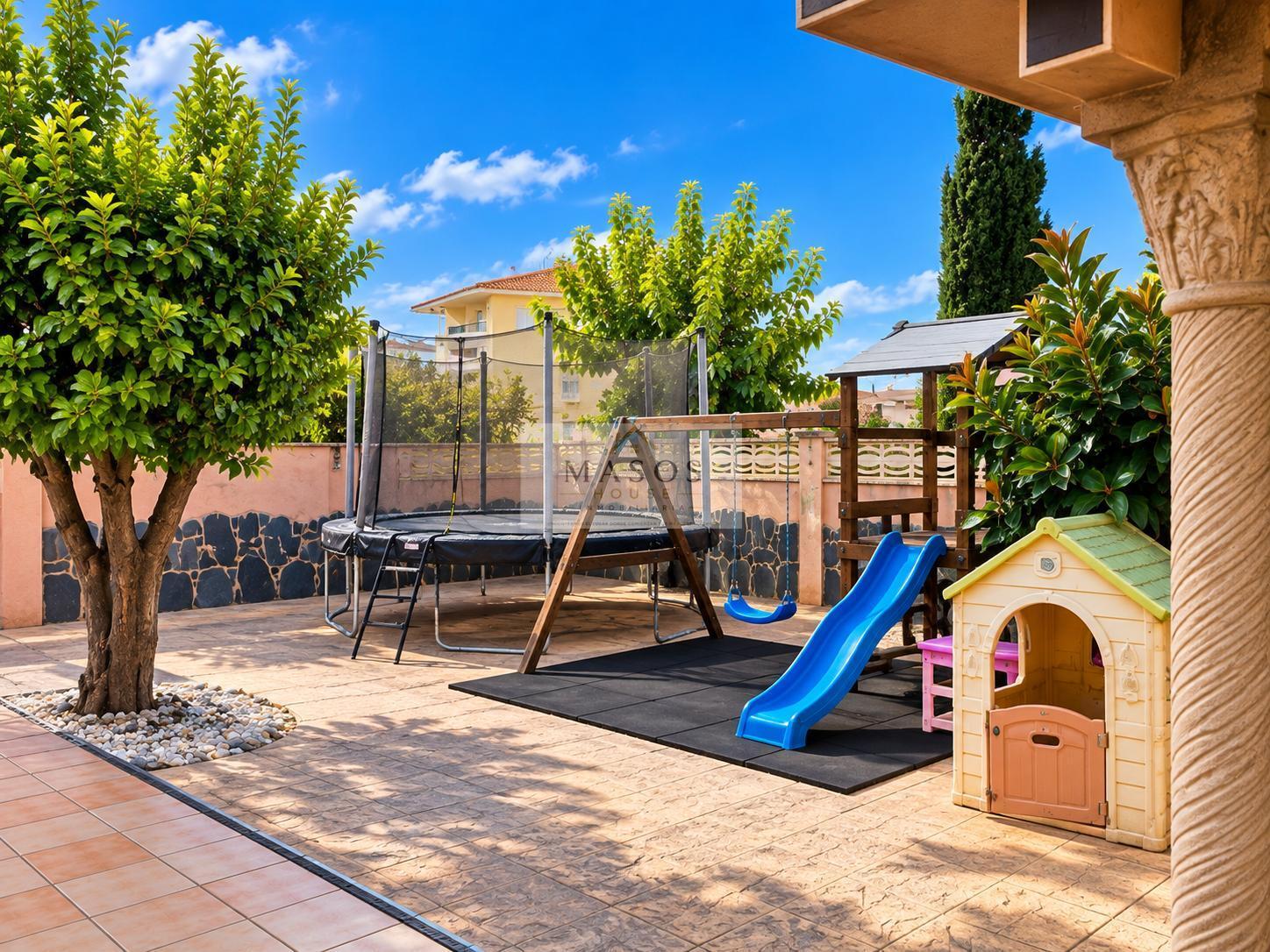 Venta de villa en Coma - Ruga