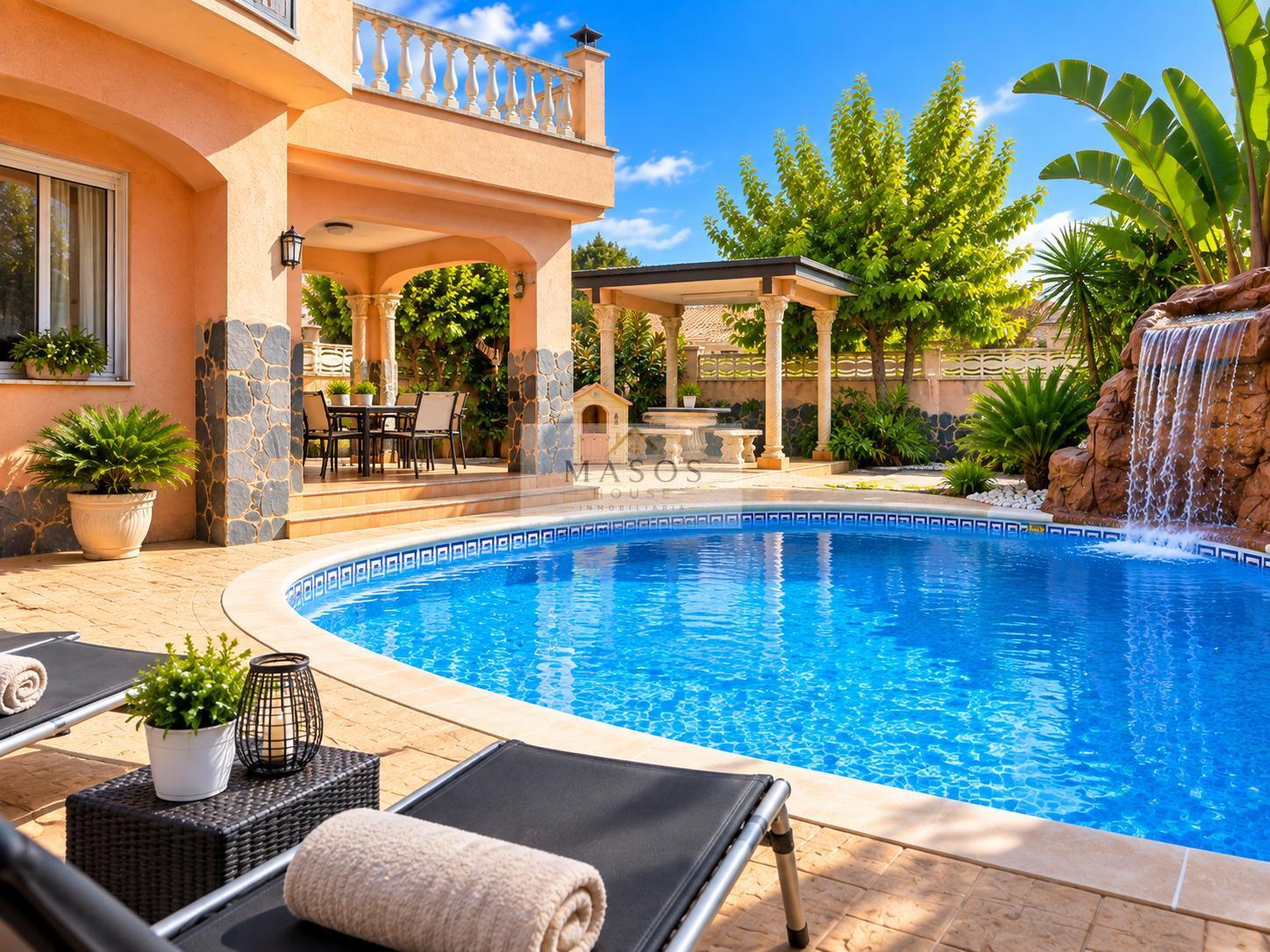Venta de villa en Coma - Ruga