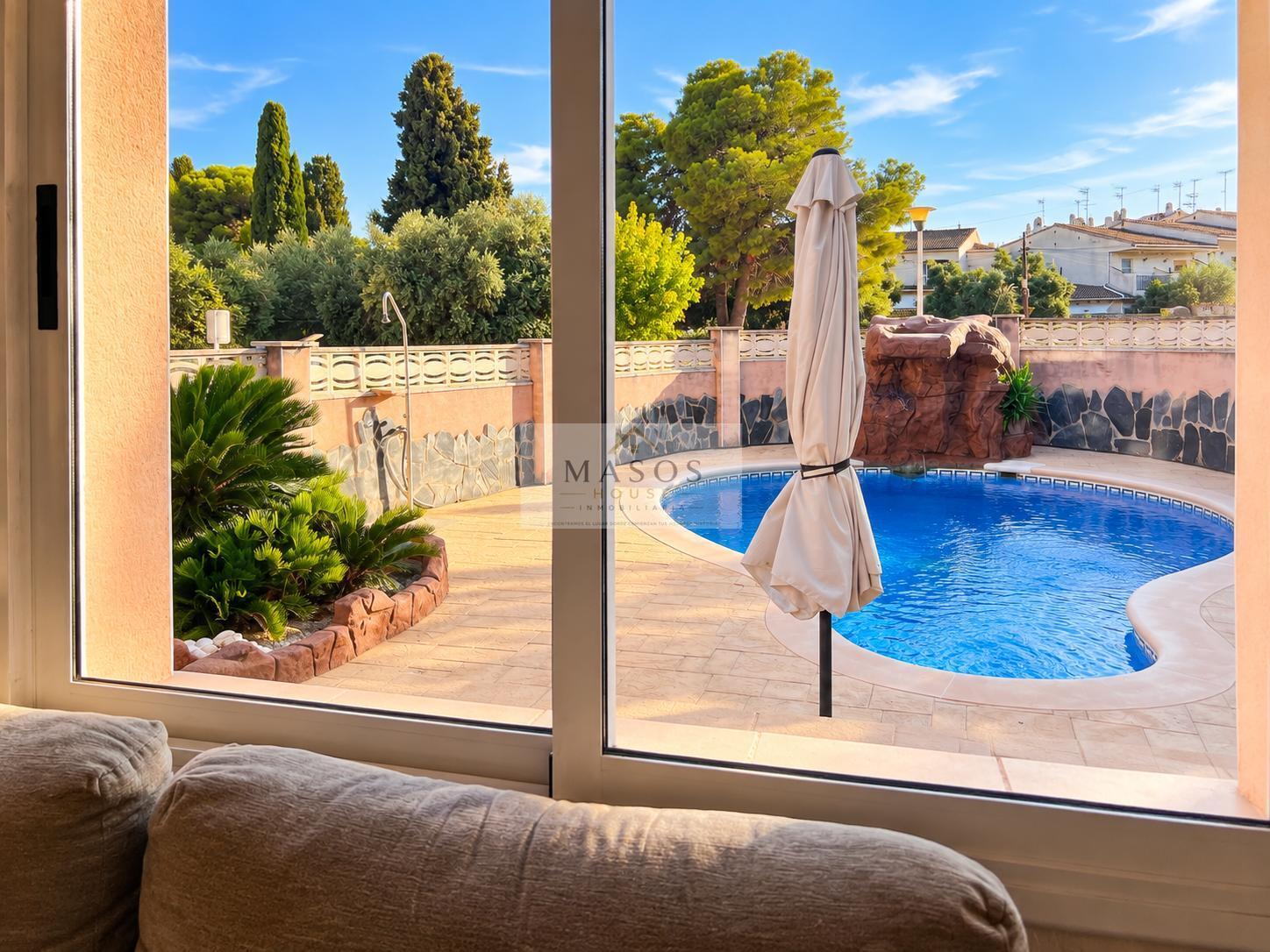Venta de villa en Coma - Ruga