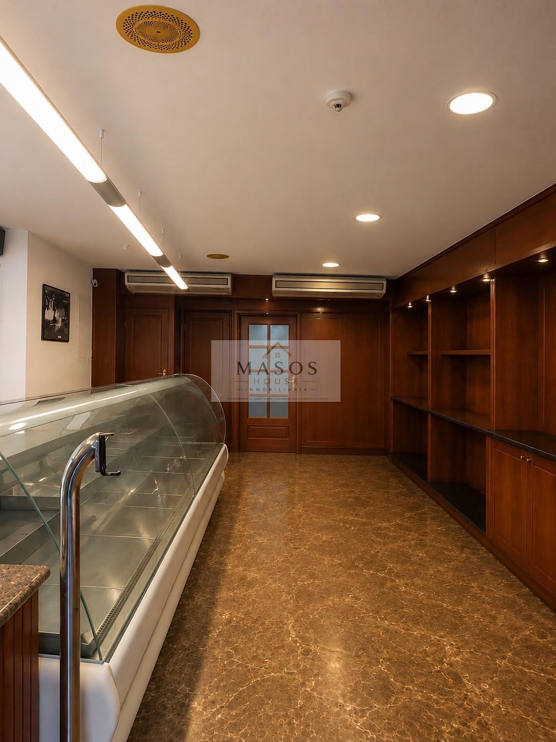 Venta de local en Coma - Ruga