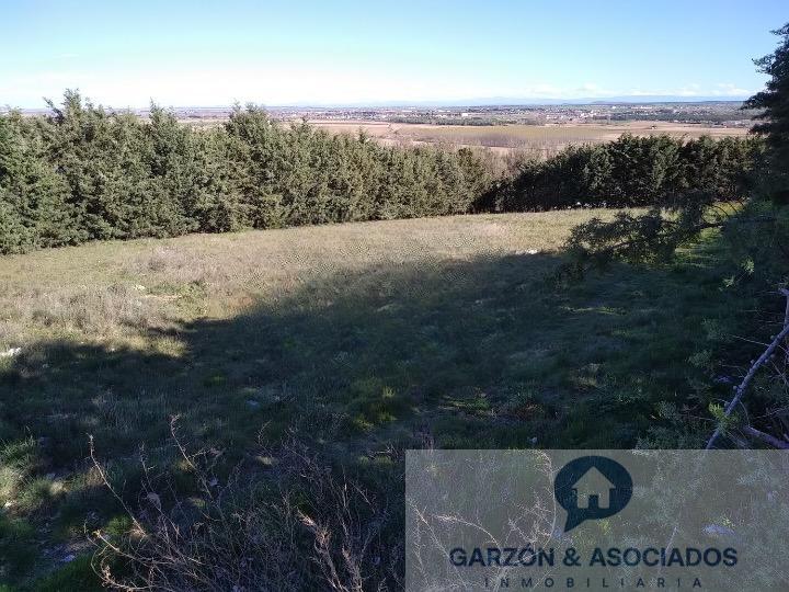 For sale of land in Cabrerizos