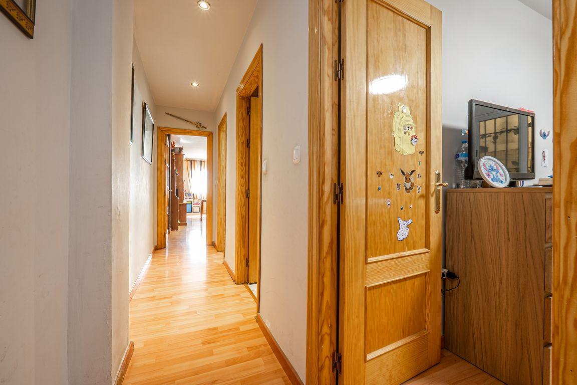 For sale of flat in Churriana de la Vega