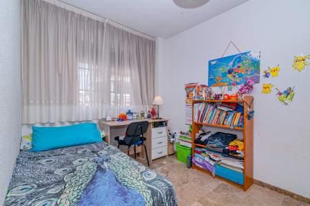 Venta de piso en La Zubia