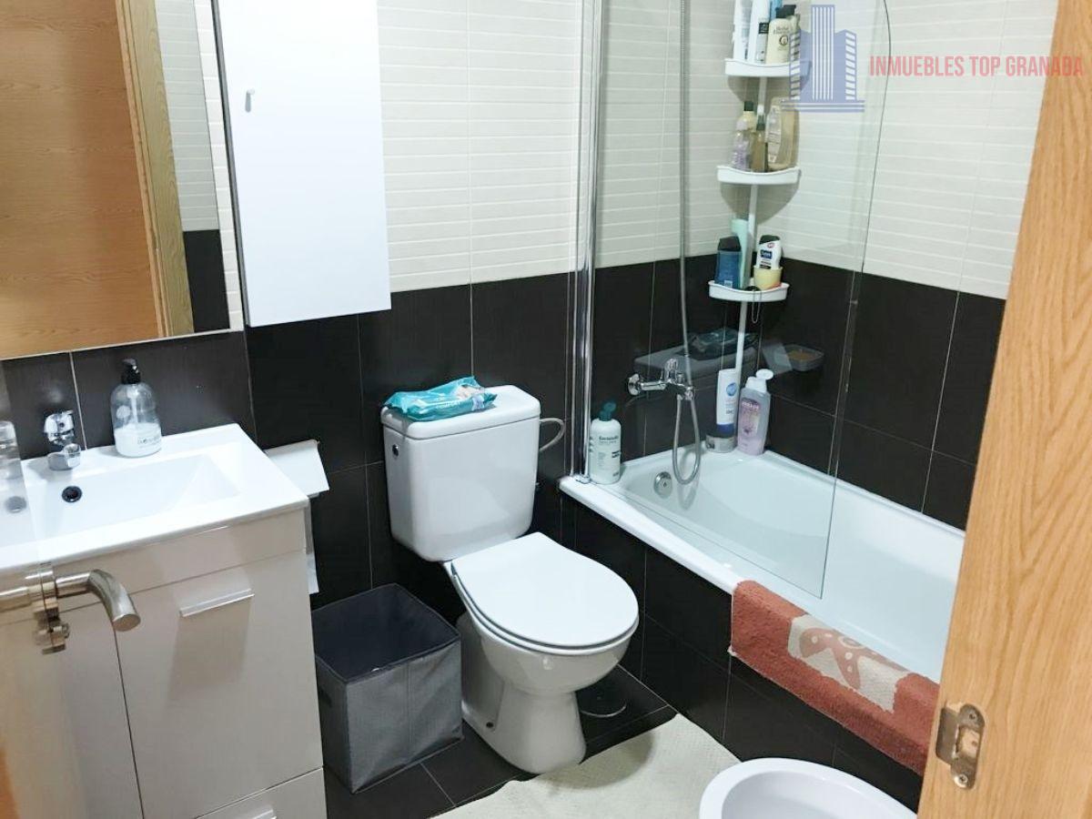 For sale of flat in Atarfe