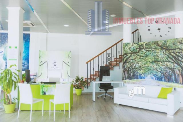 For sale of building in Cúllar Vega