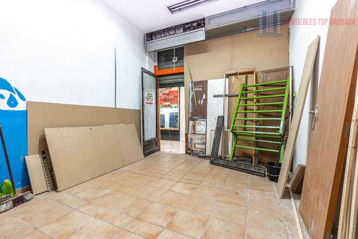 For sale of commercial in Granada