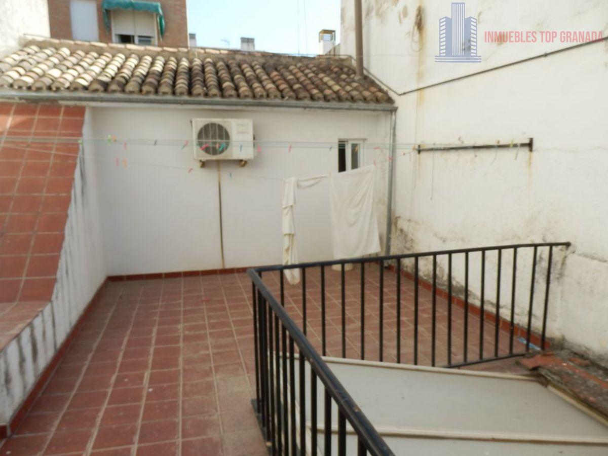 For sale of building in Granada