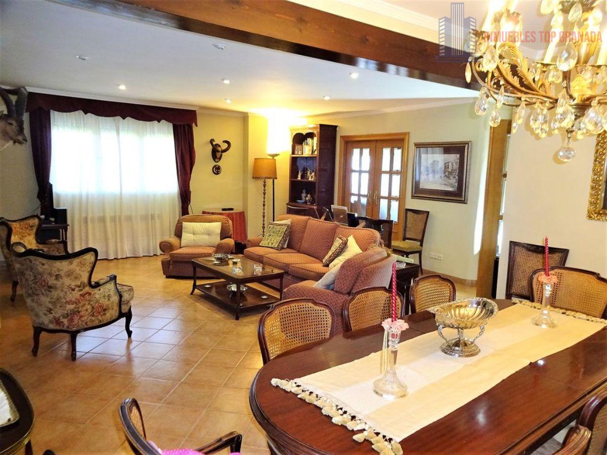 For sale of chalet in Cúllar Vega