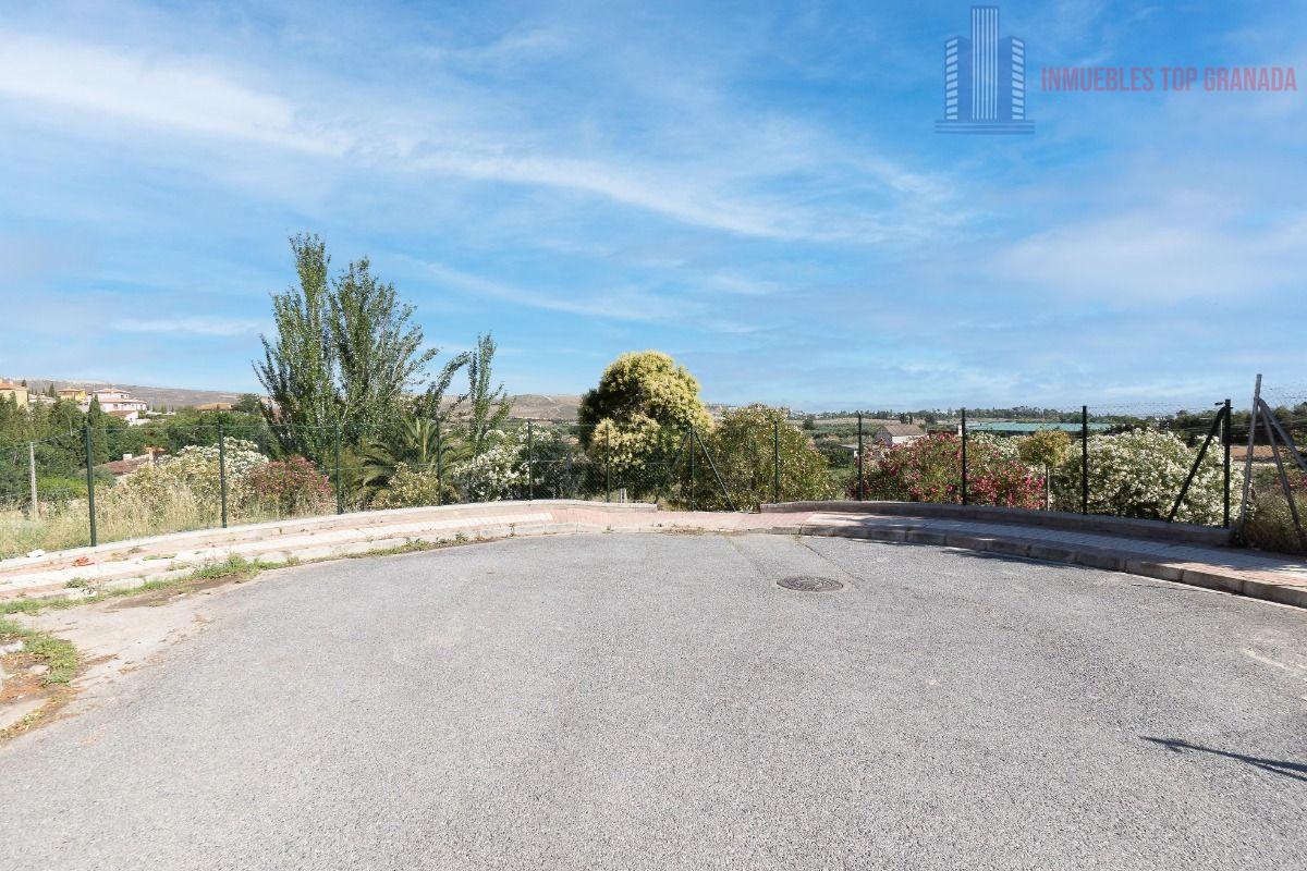 For sale of land in Alhendín