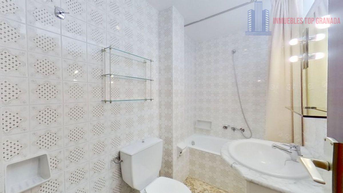 Venta de piso en Granada