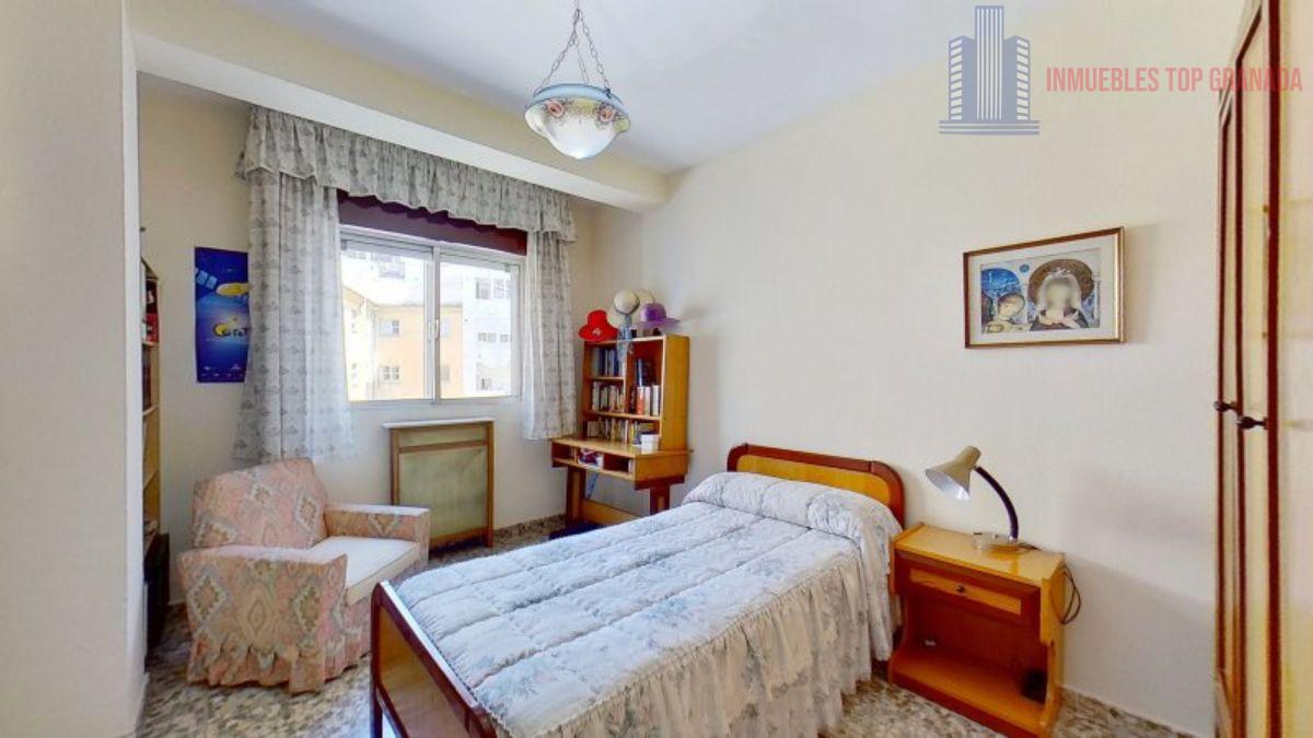 Venta de piso en Granada