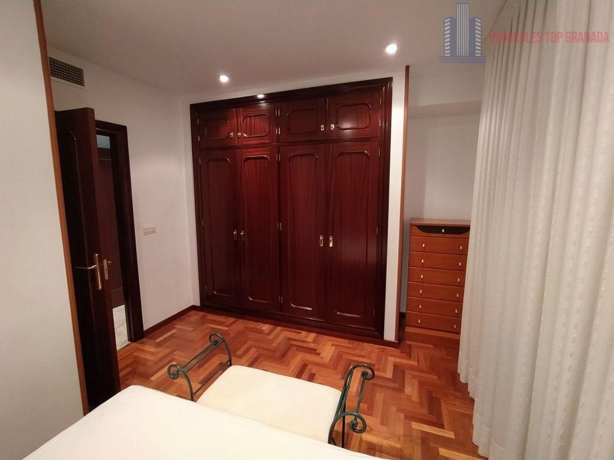 For rent of flat in Granada