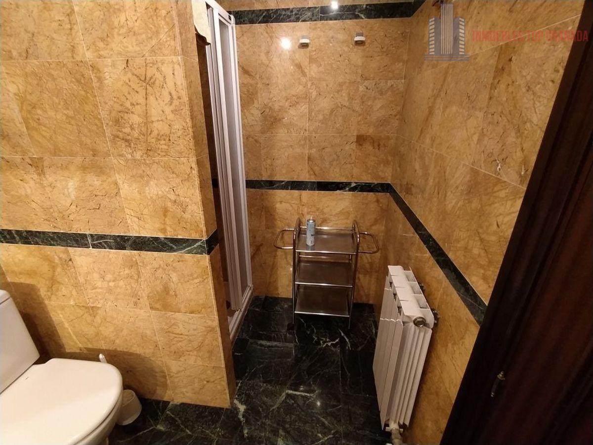 For rent of flat in Granada