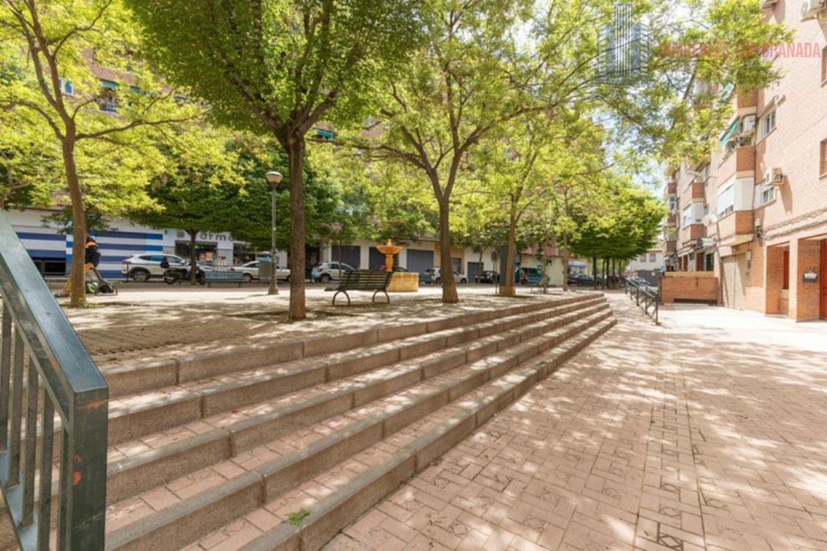 For sale of flat in Granada