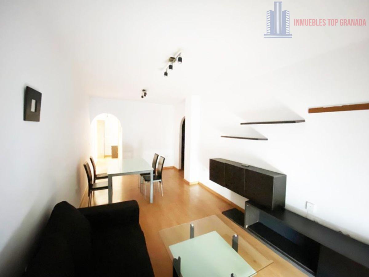 For sale of flat in Cájar
