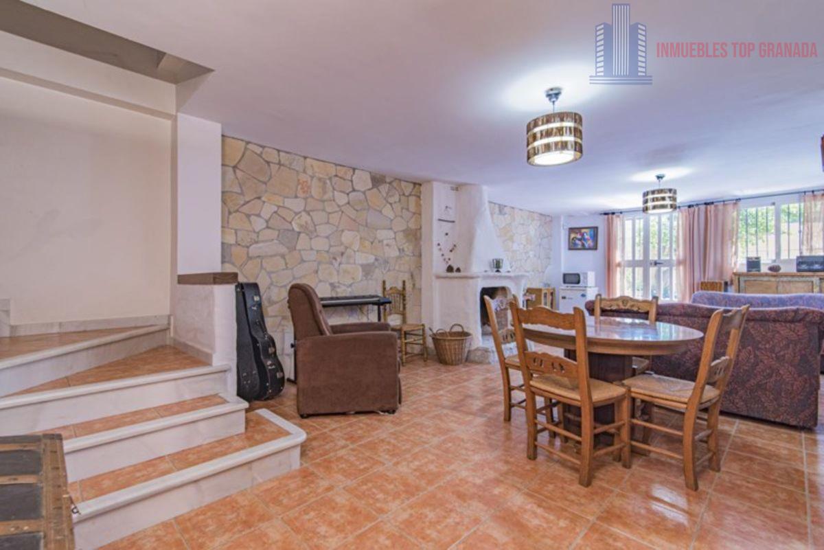 For sale of house in Cúllar Vega
