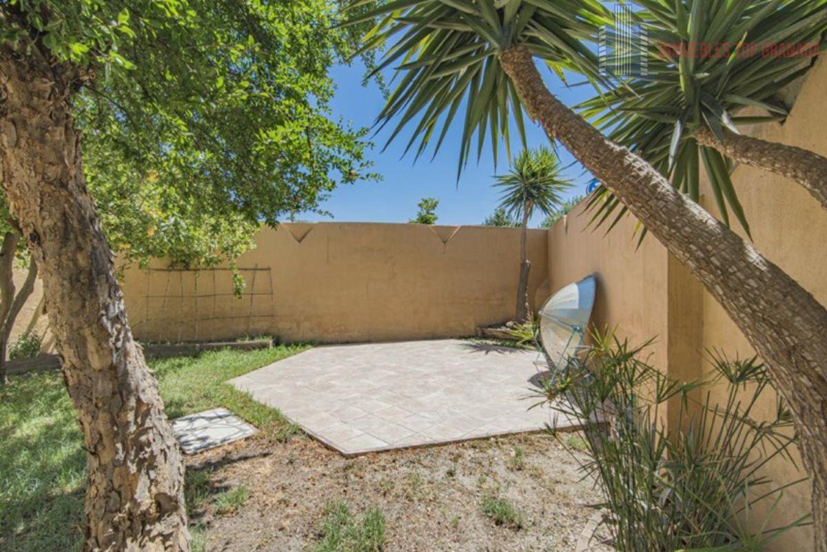 For sale of house in Cúllar Vega