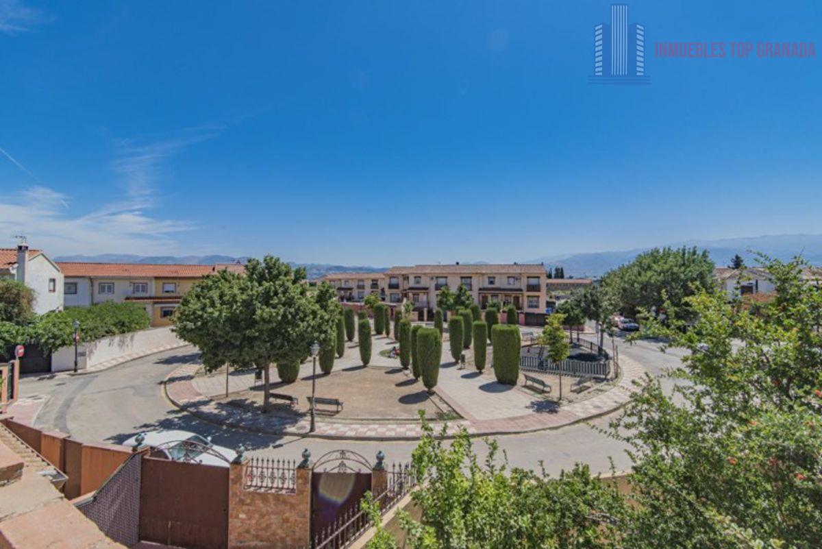 For sale of house in Cúllar Vega