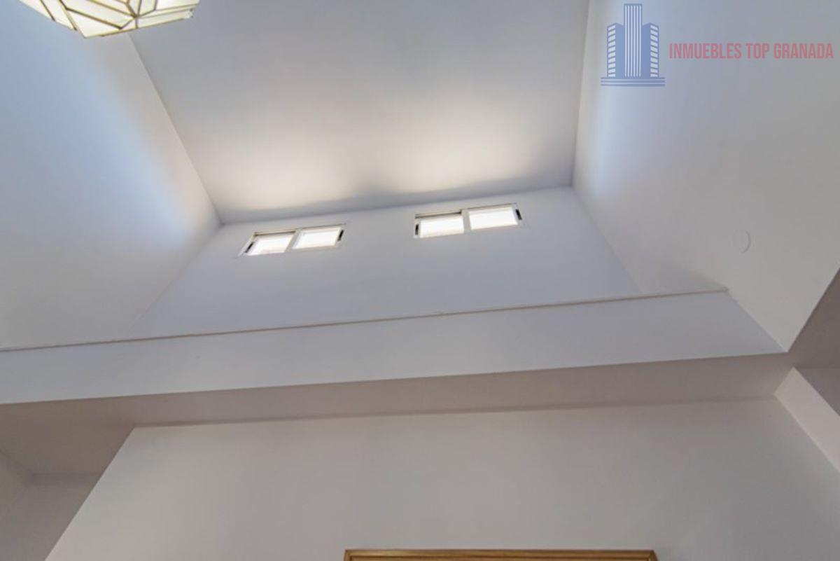 For sale of house in Cúllar Vega