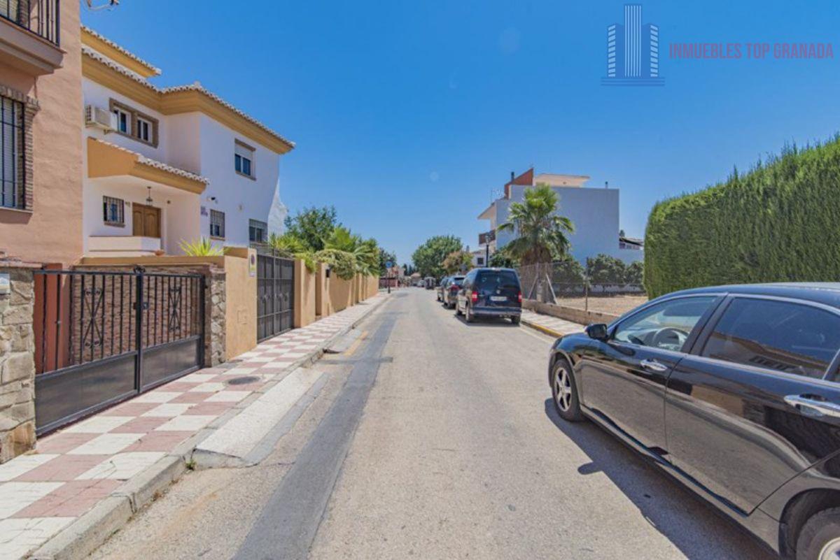 For sale of house in Cúllar Vega