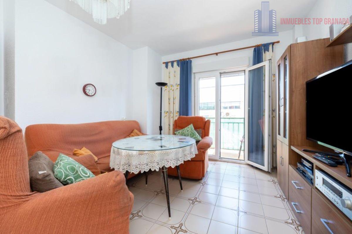 For sale of flat in Granada