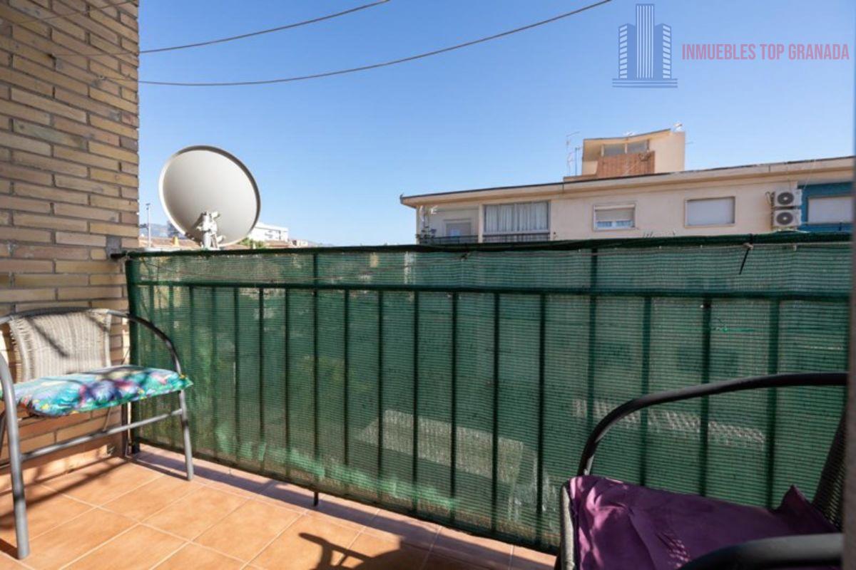 For sale of flat in Granada