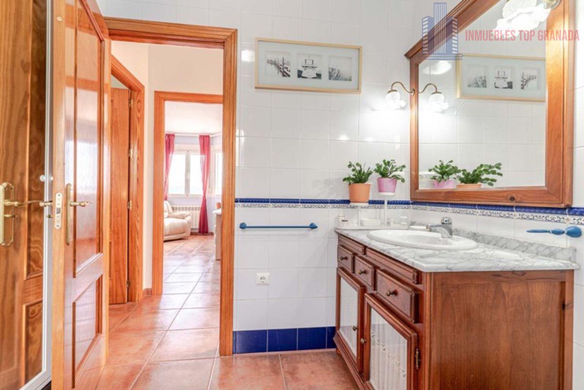 For sale of chalet in Dúrcal