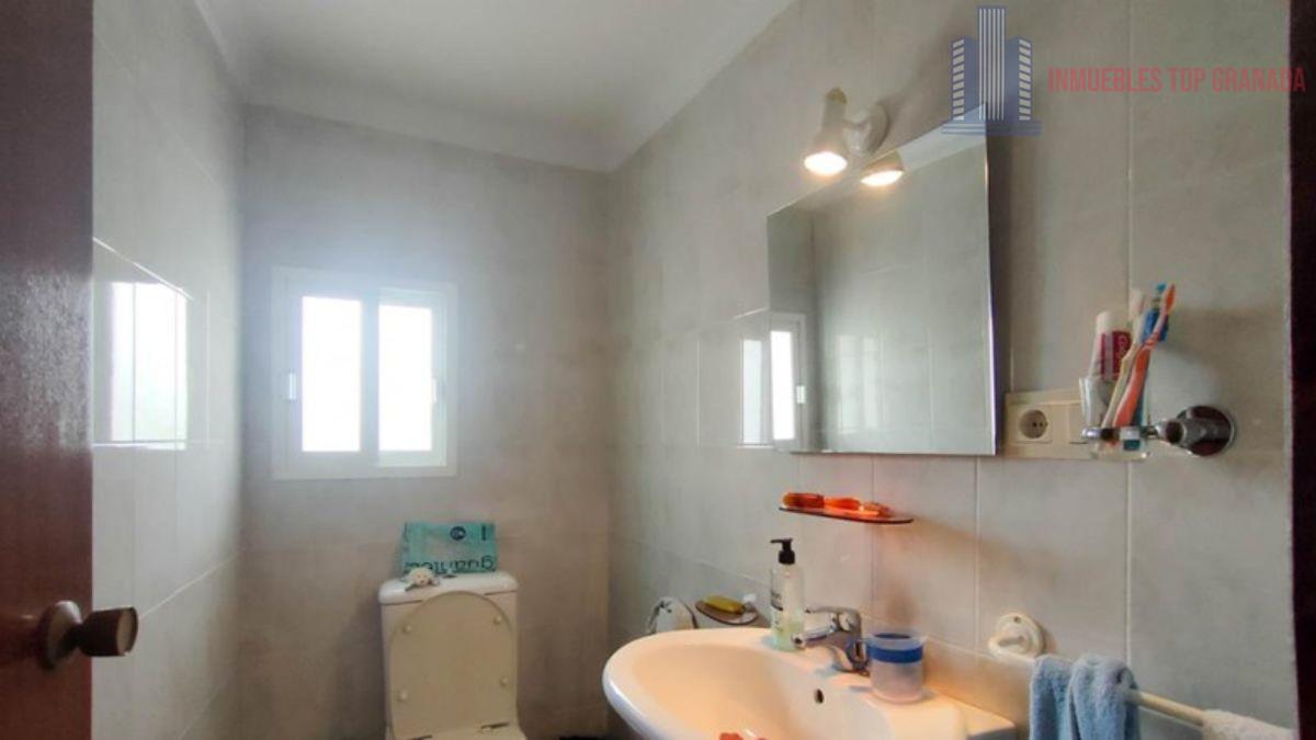 For sale of house in Chimeneas