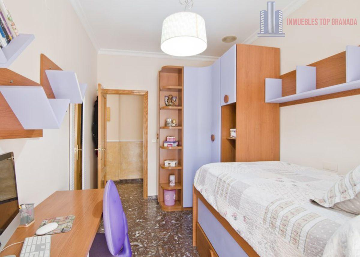 For sale of flat in Motril