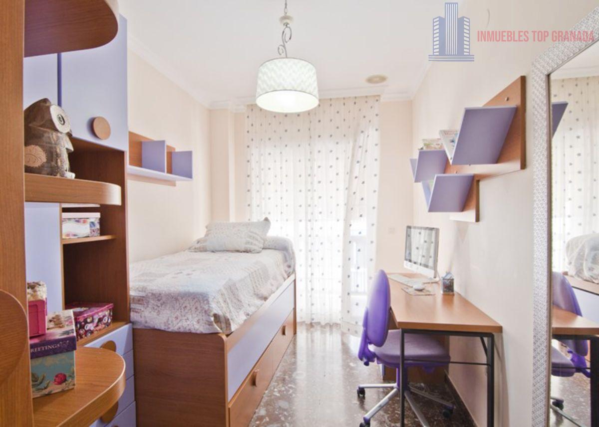 For sale of flat in Motril
