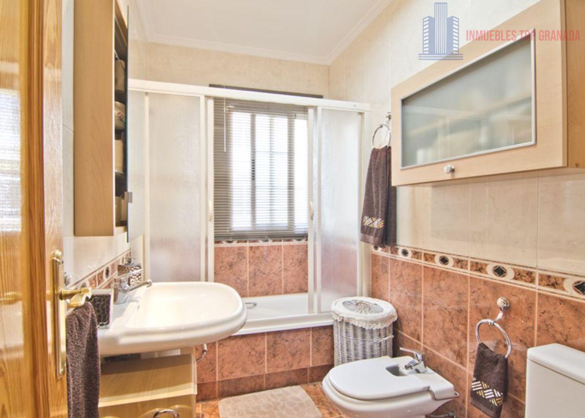 For sale of flat in Motril