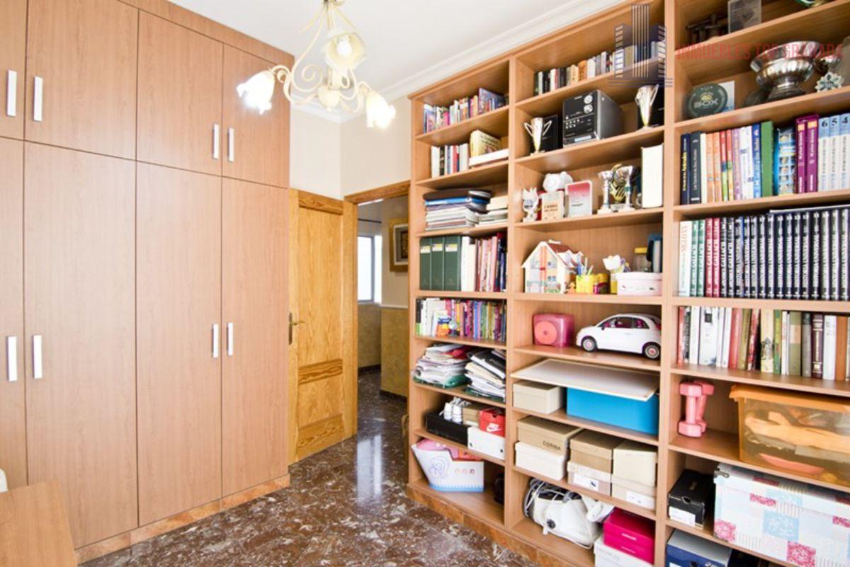 For sale of flat in Motril