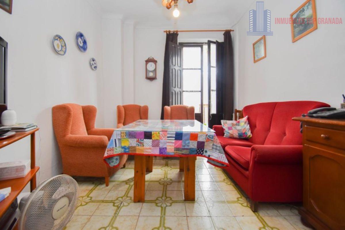 For sale of building in Granada