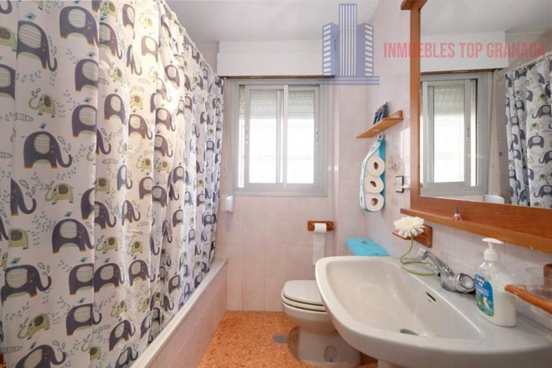 For sale of flat in Maracena